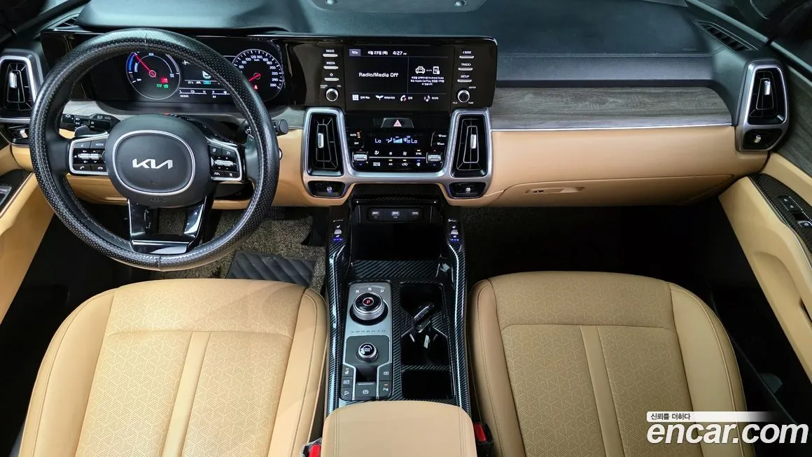 Kia Sorento — фото 9