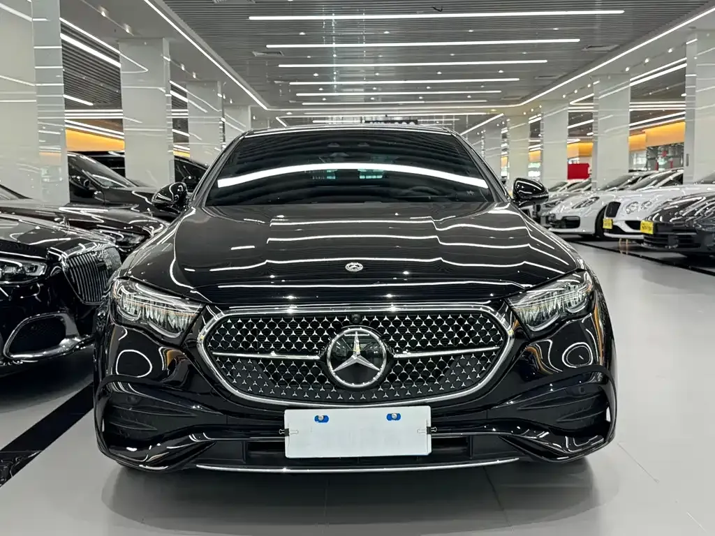 Mercedes-Benz E-Class 2025 из CN, фото 2