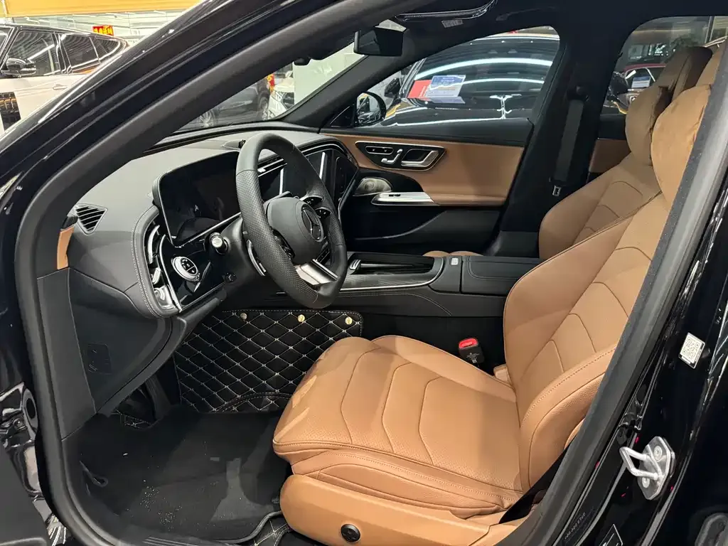 Mercedes-Benz E-Class 2025 из CN, фото 5