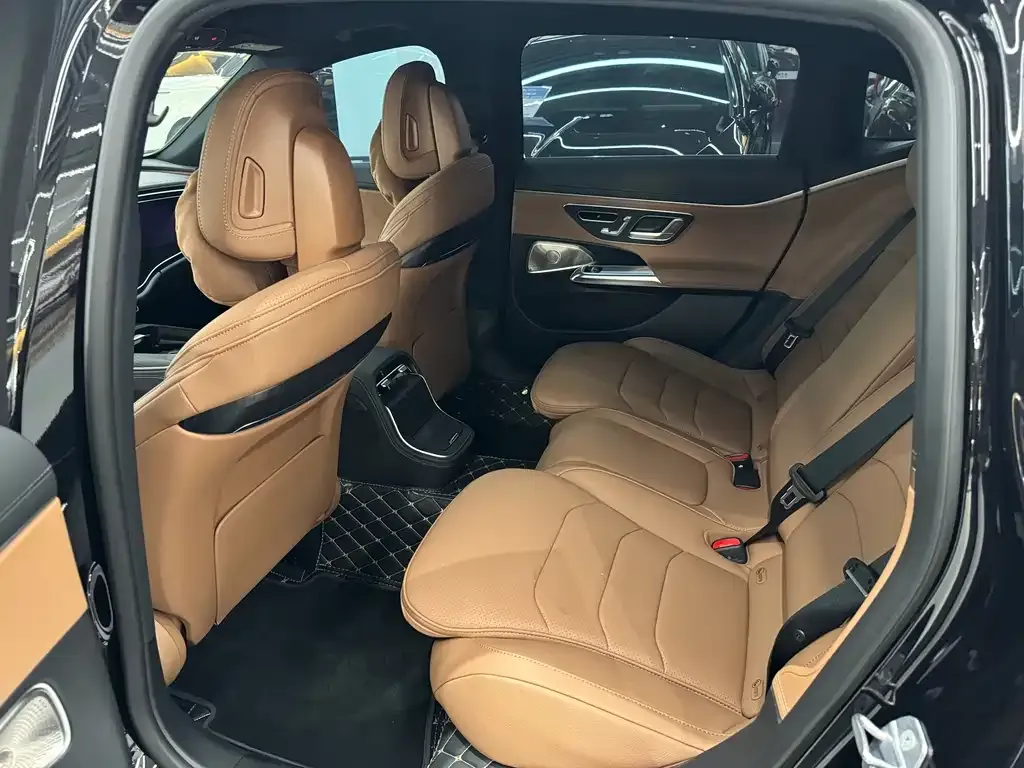 Mercedes-Benz E-Class 2025 из CN, фото 4