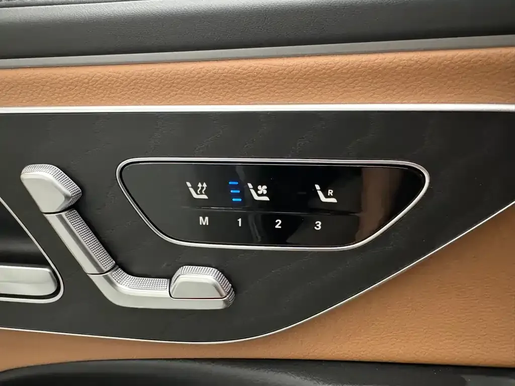 Mercedes-Benz E-Class 2025 из CN, фото 3