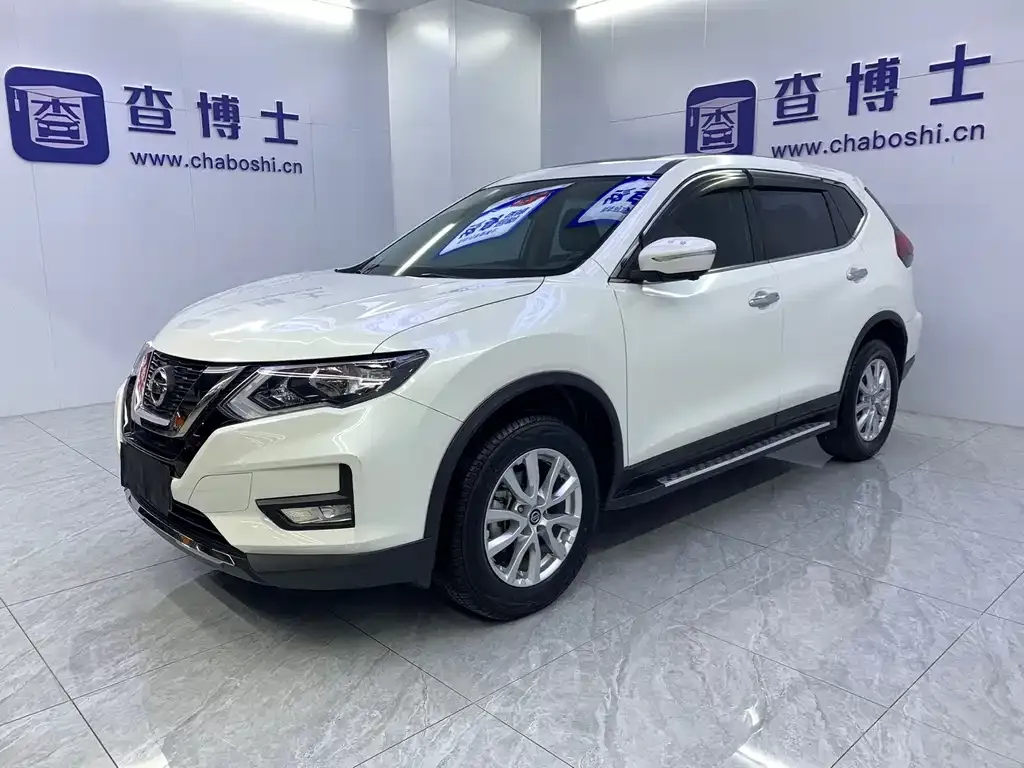 Nissan X-Trail — фото 1