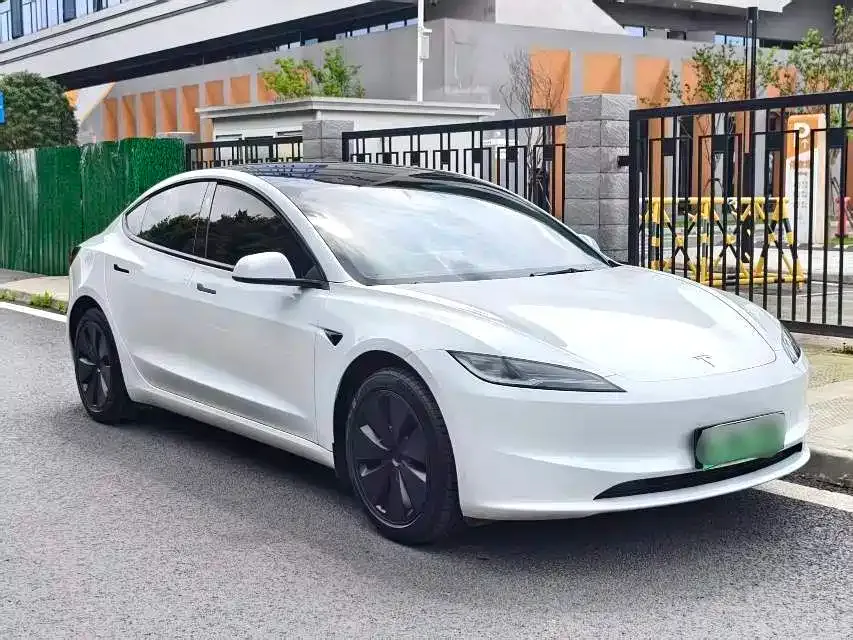 Tesla Model 3 2025 из CN, фото 8