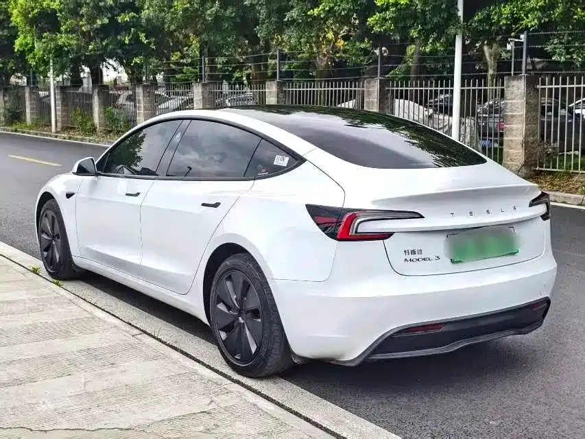 Tesla Model 3 2025 из CN, фото 9