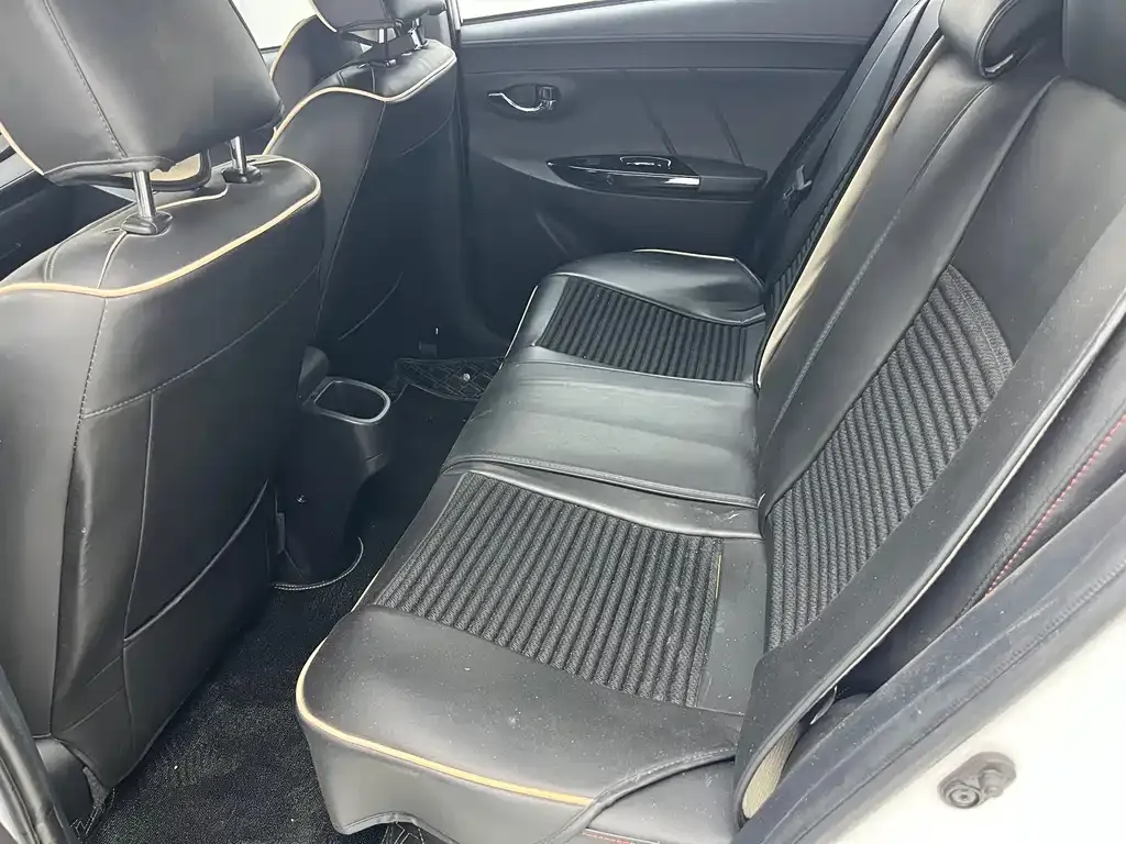 Toyota Yaris L 2022 из CN, фото 9