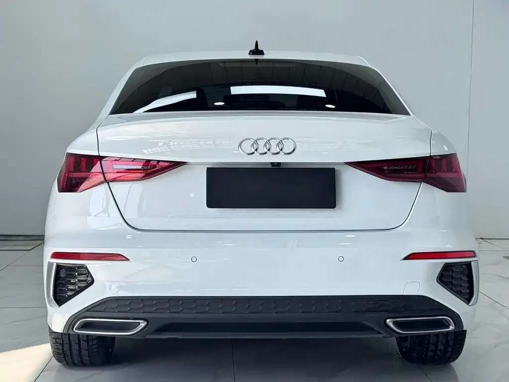 Audi A3 — фото 2