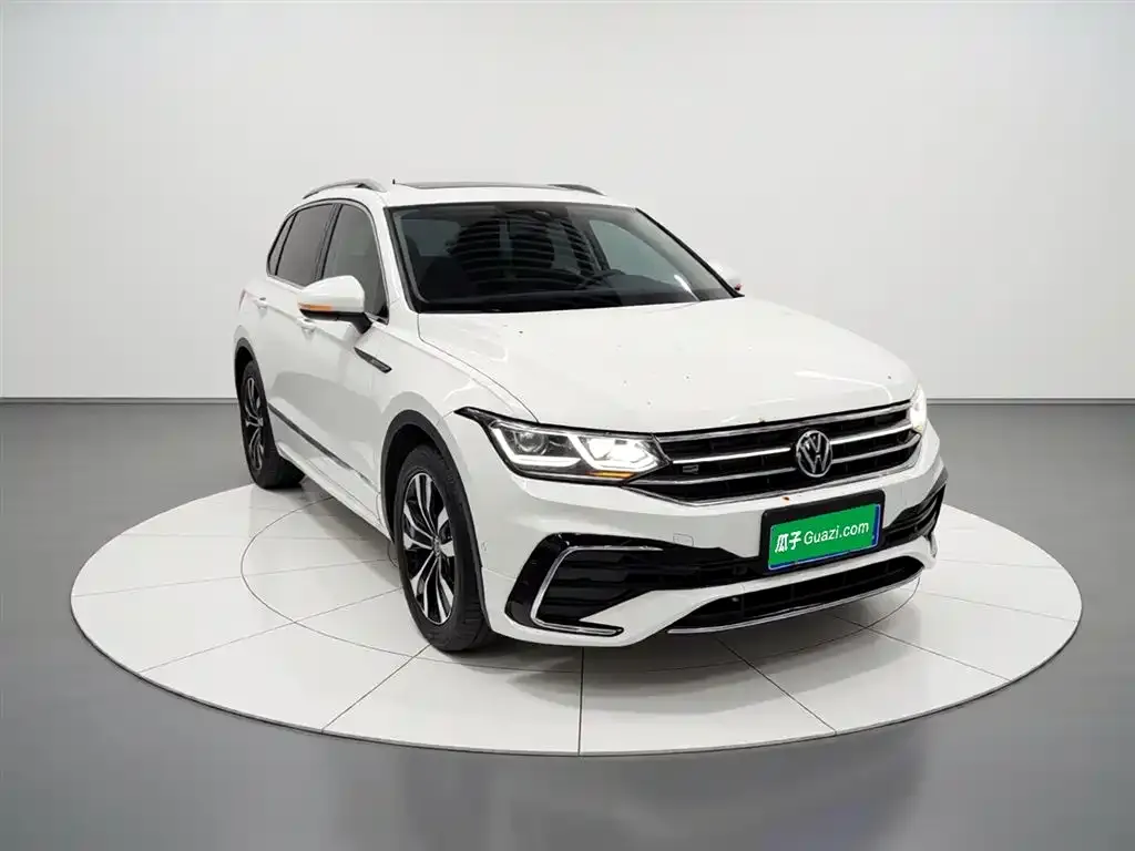 Volkswagen Tiguan L — фото 5