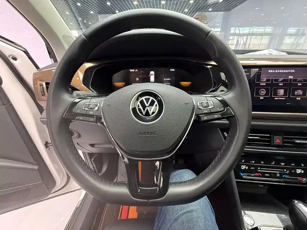 Volkswagen Tharu — фото 9