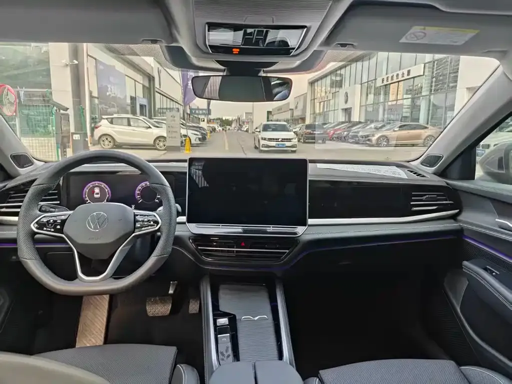 Volkswagen Passat — фото 8