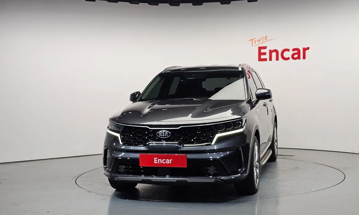 Kia Sorento — фото 7