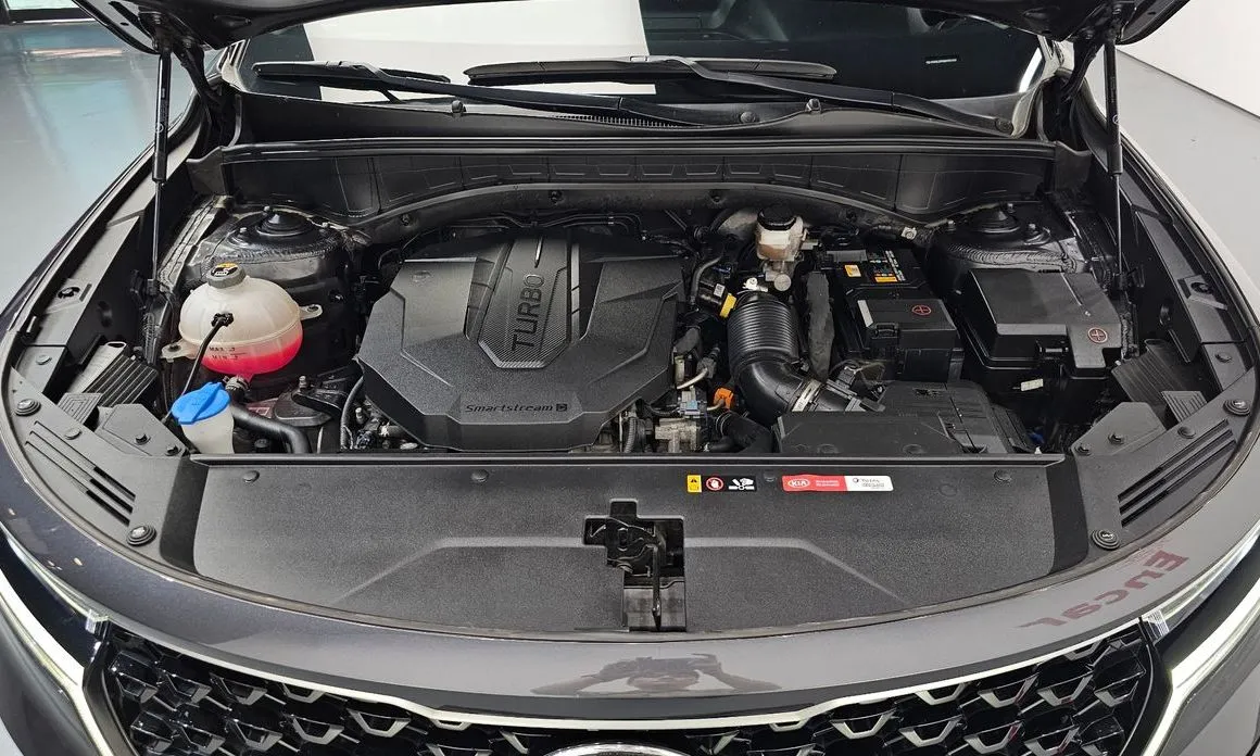 Kia Sorento — фото 9