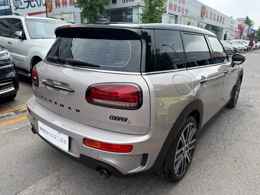 MINI Clubman — фото 3