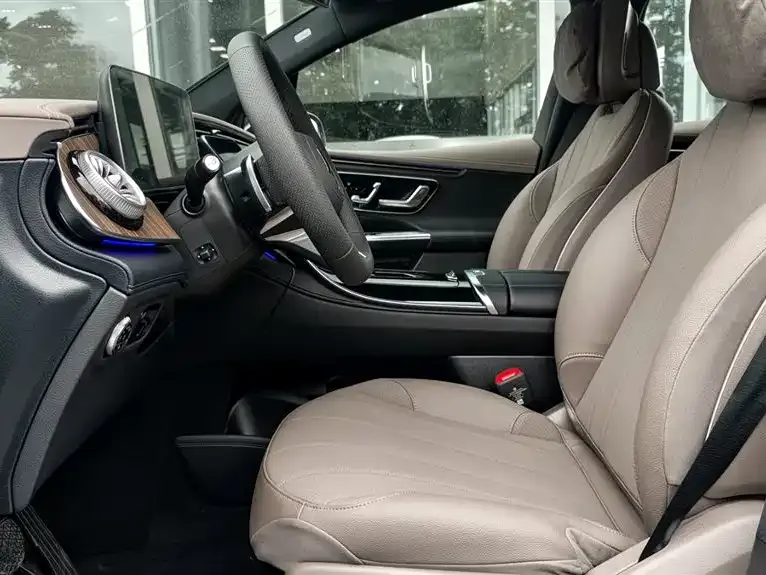 Mercedes-Benz EQE SUV — фото 2