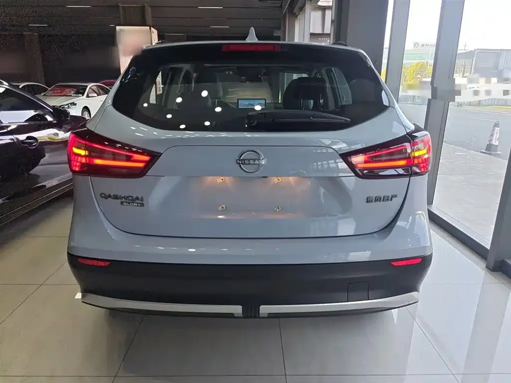 Nissan Qashqai — фото 10