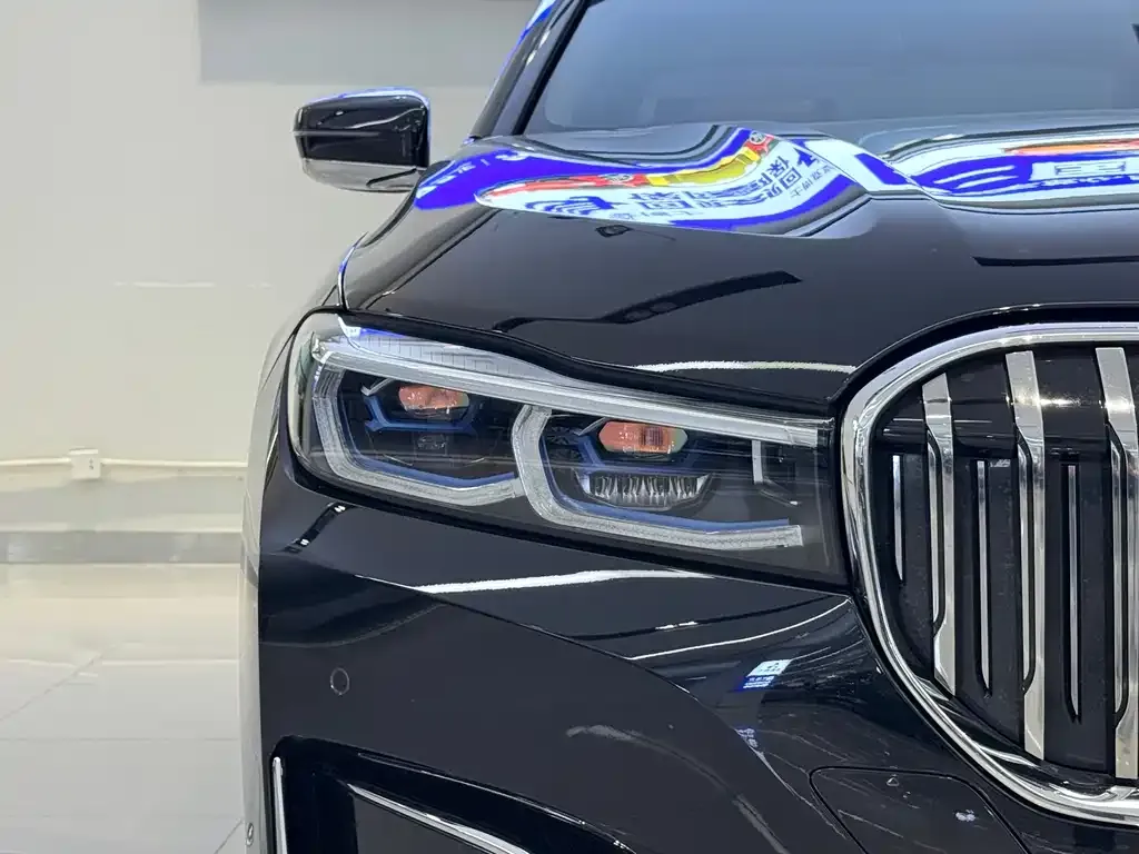 BMW 7 Series — фото 5