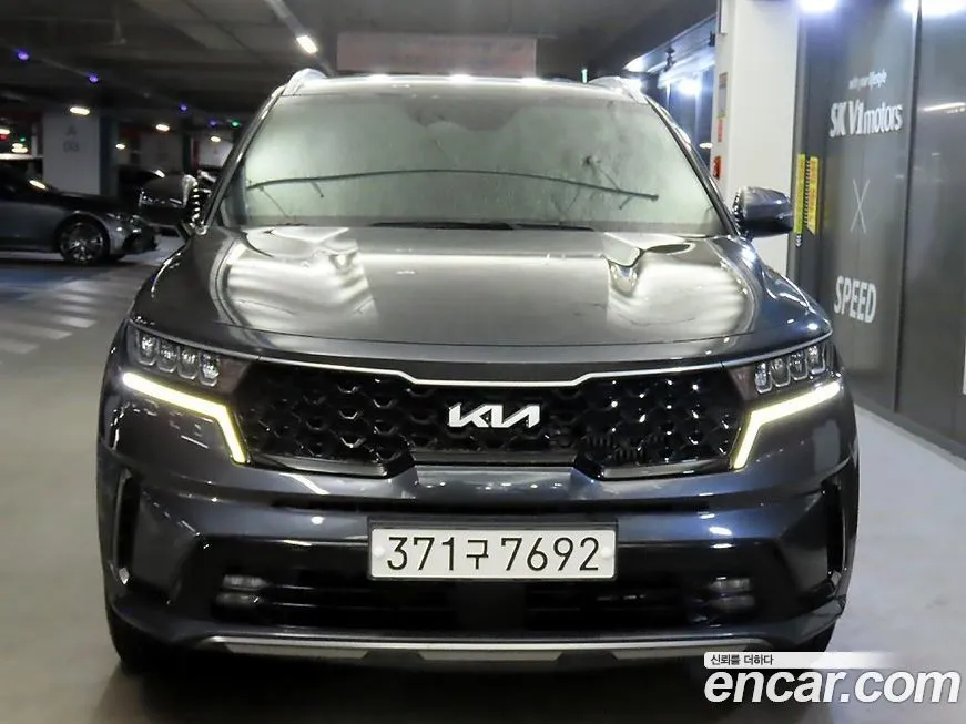 Kia Sorento — фото 6