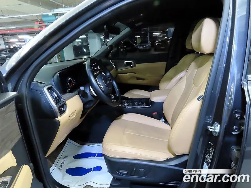 Kia Sorento — фото 10