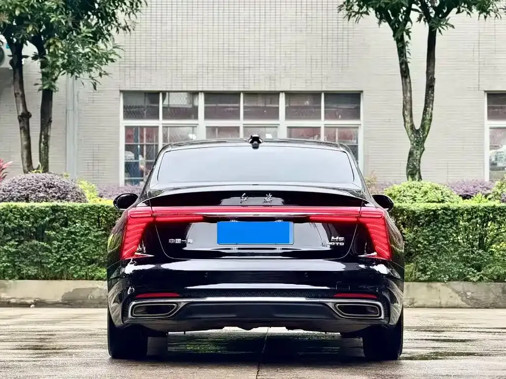 Hongqi H5 — фото 2