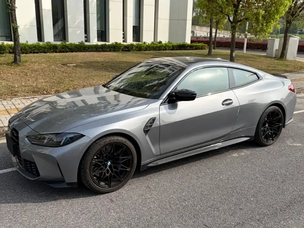 BMW M4 — фото 1
