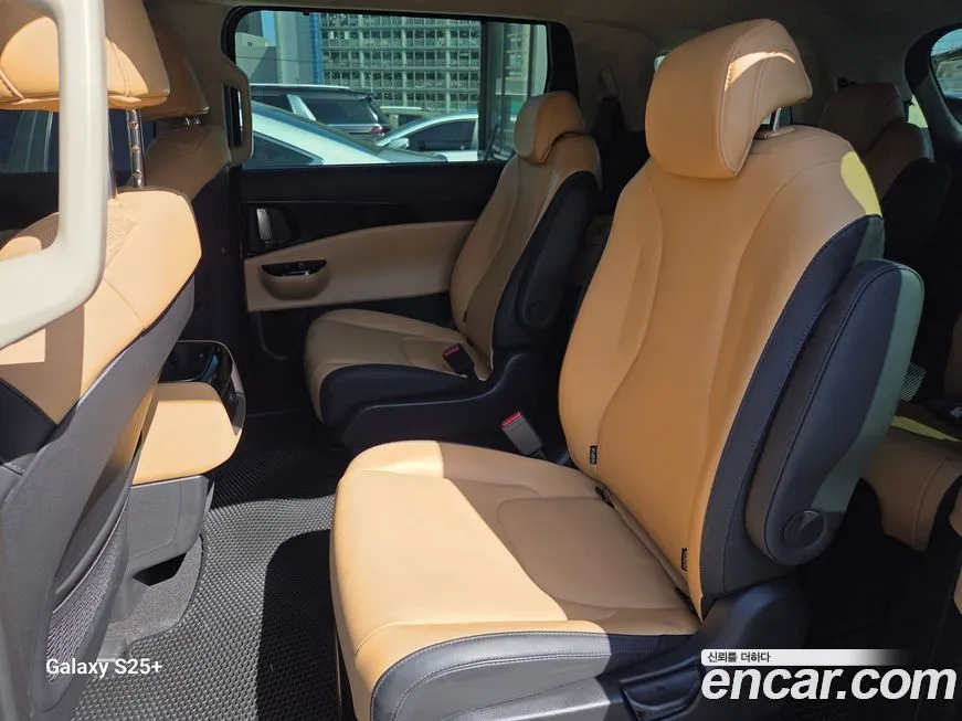 Kia Carnival — фото 2