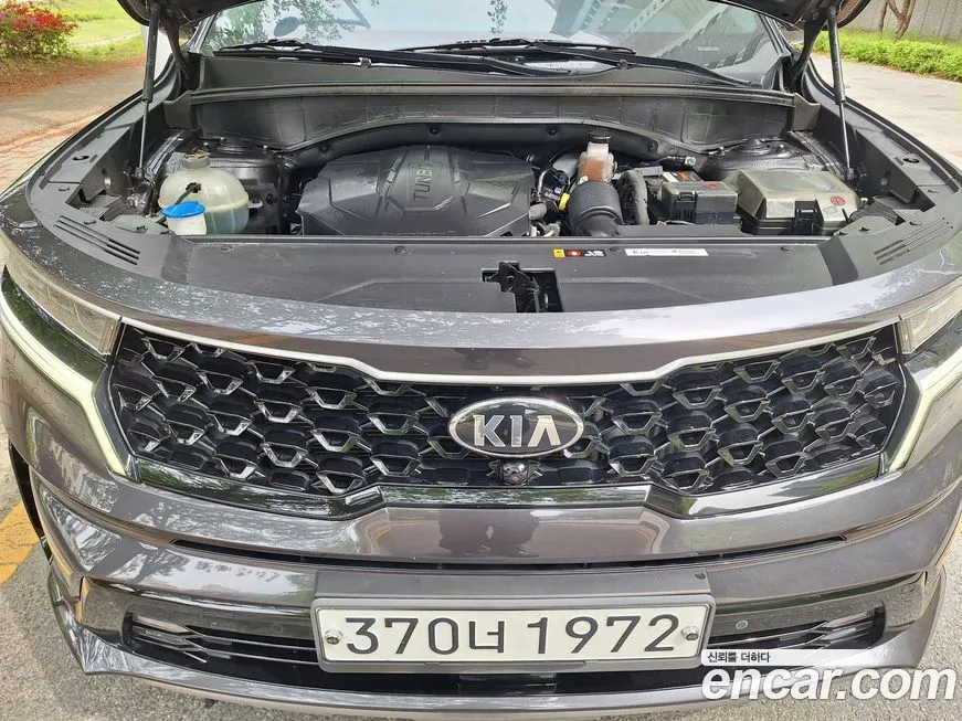 Kia Sorento — фото 10