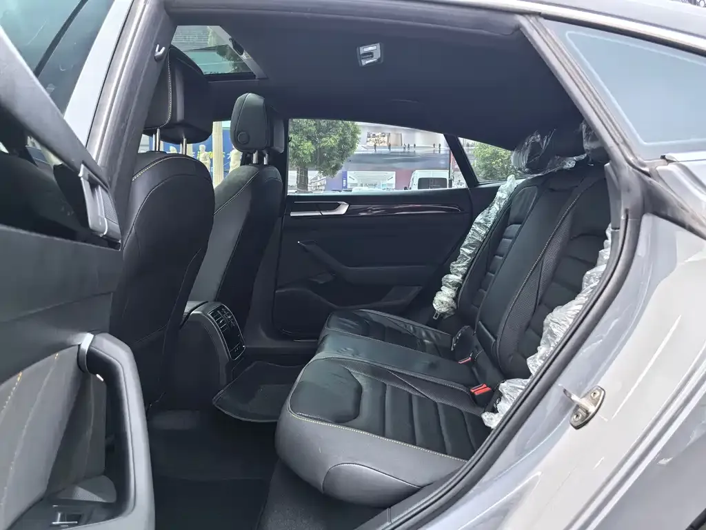 Volkswagen CC — фото 2