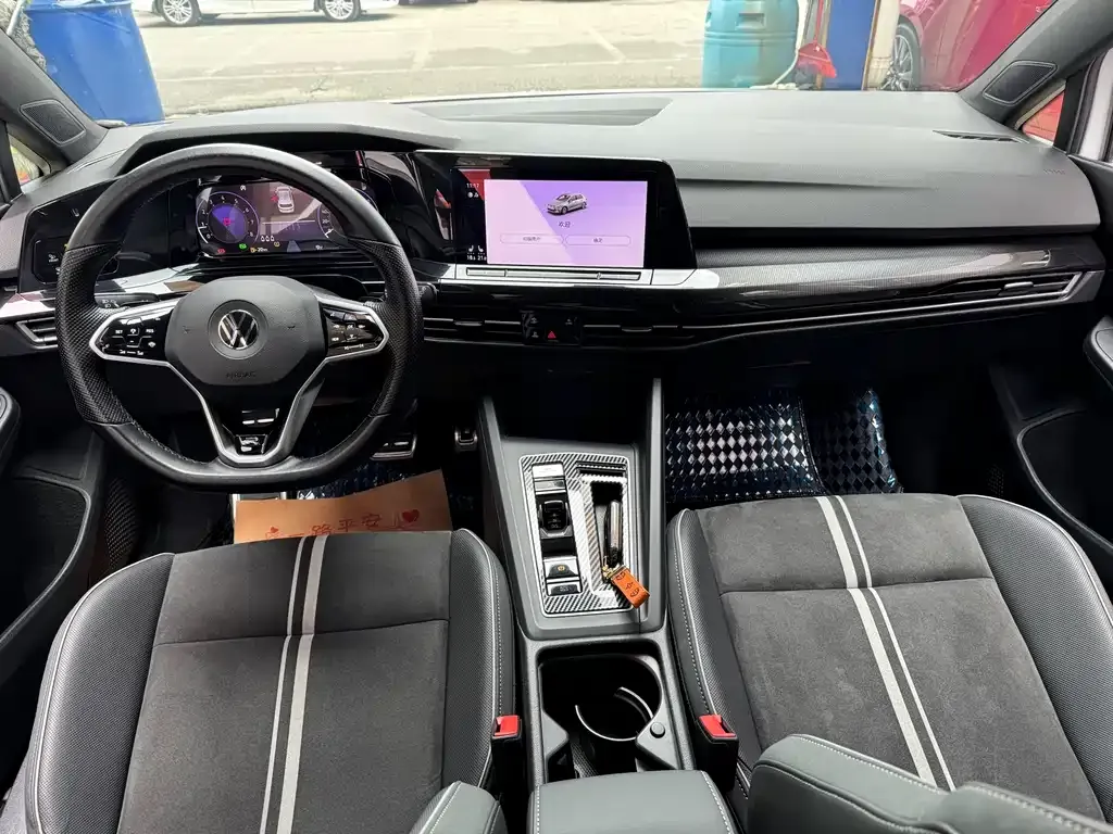 Volkswagen Golf 2021 из CN, фото 3