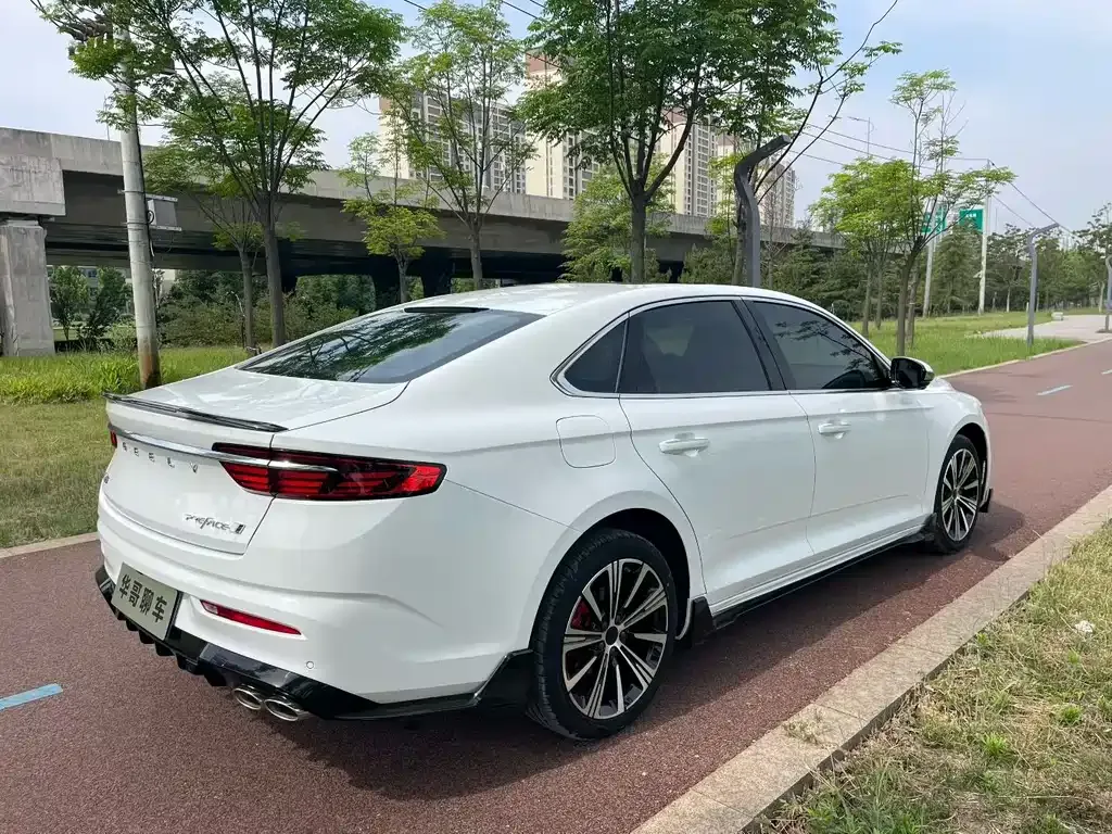 Geely Xingrui — фото 9