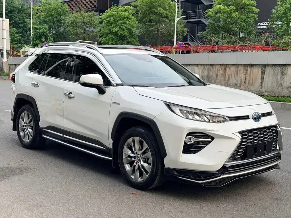 Toyota Wildlander — фото 6
