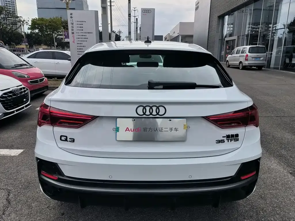 Audi Q3 Sportback — фото 7