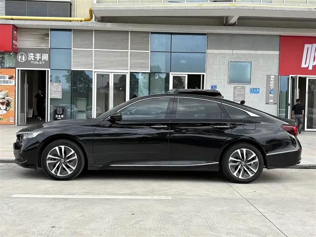 Honda Accord 2022 из CN, фото 2