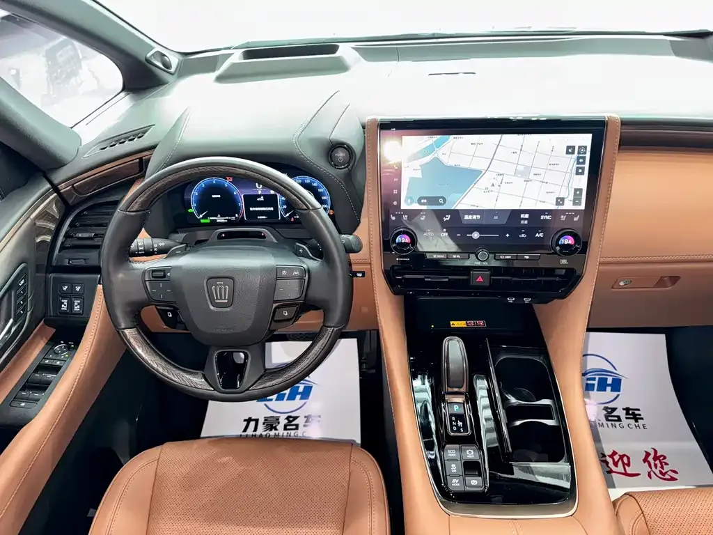 Toyota Vellfire — фото 9