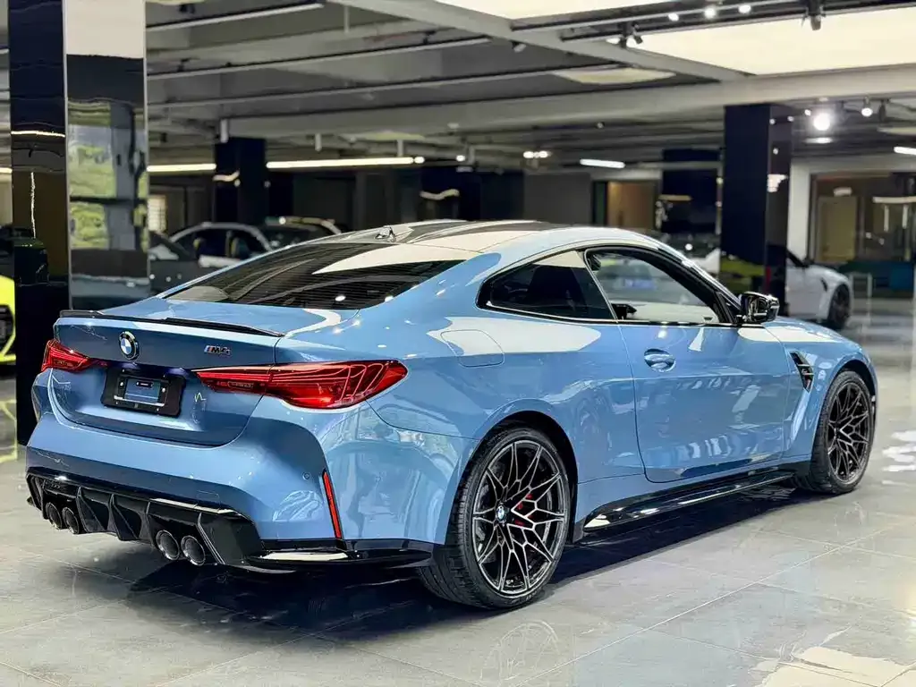 BMW M4 — фото 10