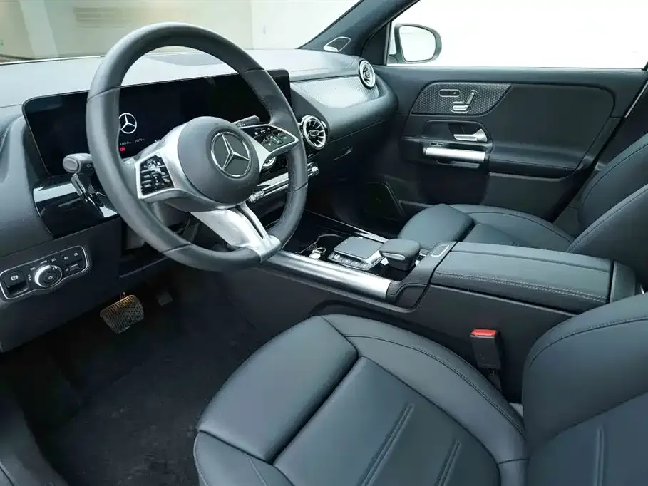 Mercedes-Benz GLA — фото 6