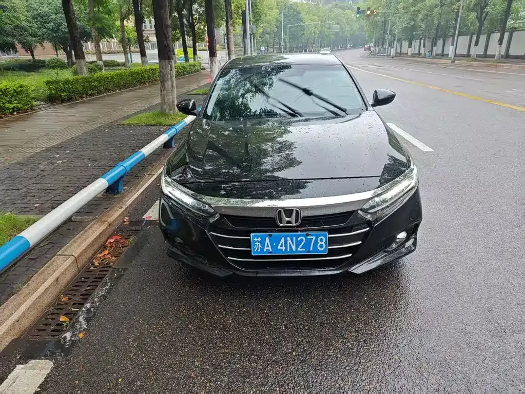 Honda Accord — фото 5