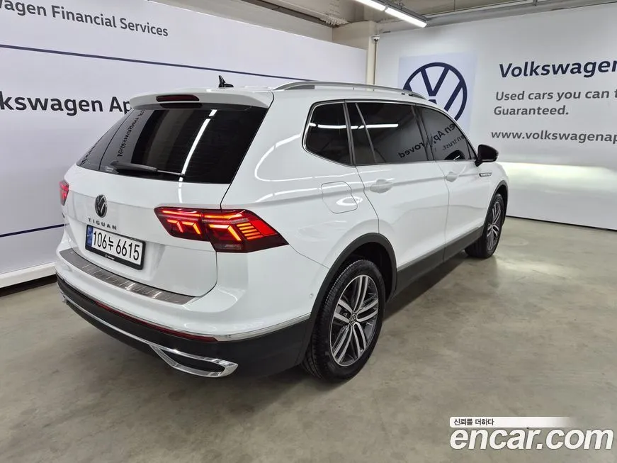Volkswagen Tiguan — фото 8
