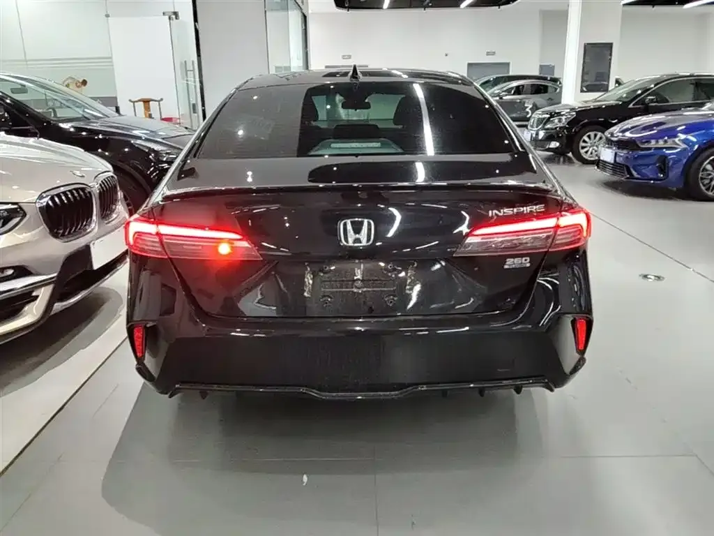 Honda Inspire — фото 6