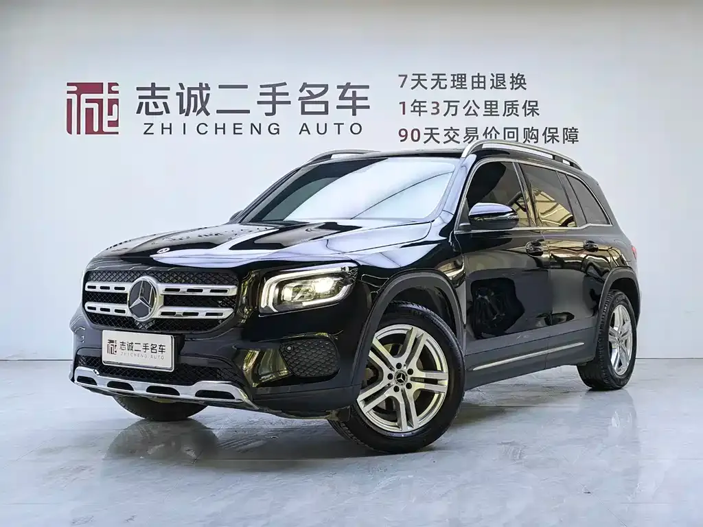 Mercedes-Benz GLB — фото 1