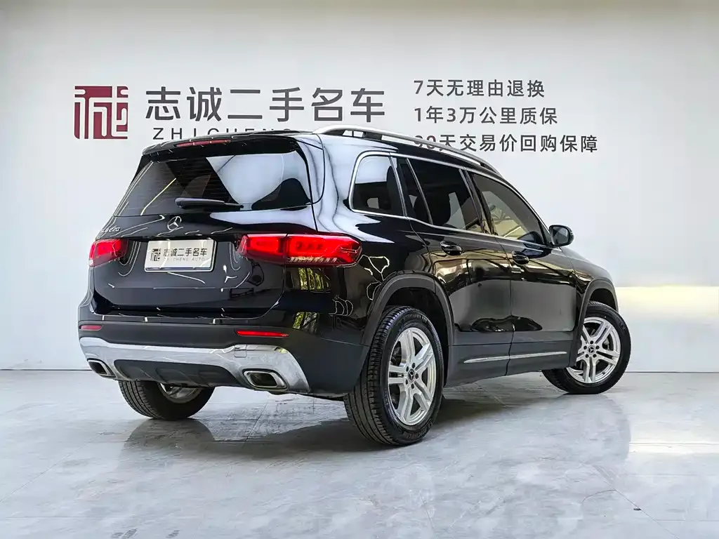 Mercedes-Benz GLB — фото 10