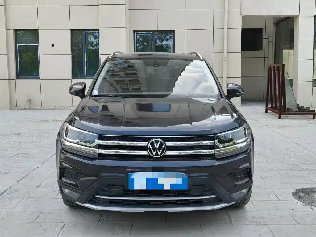 Volkswagen Tharu — фото 2