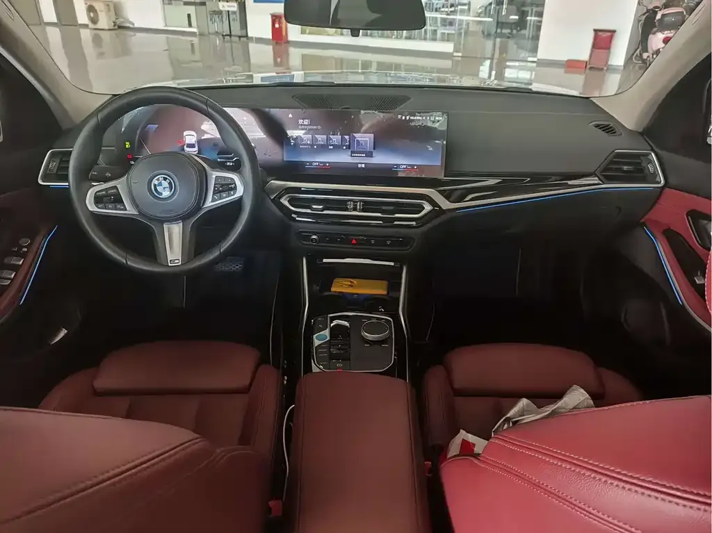 BMW i3 — фото 8