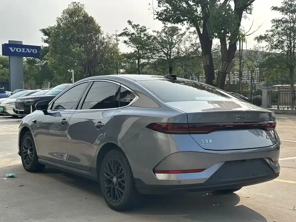BYD Qin PLUS — фото 9