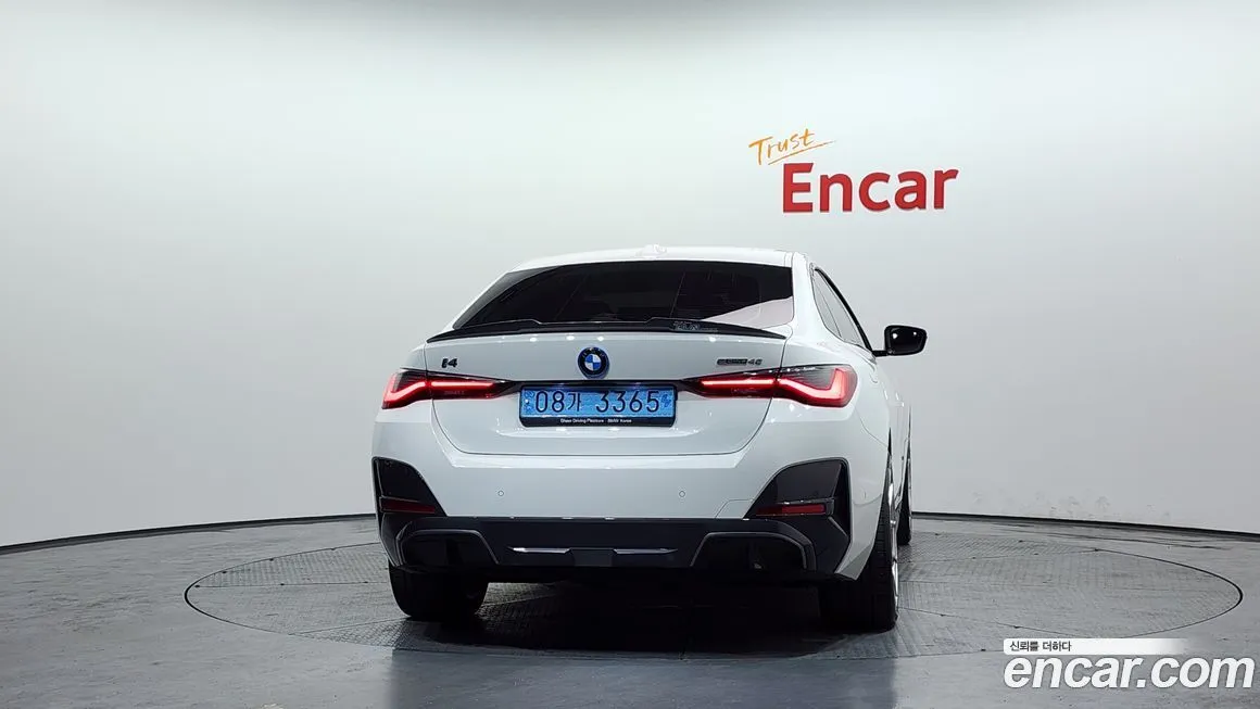 BMW i4 2023 из KR, фото 4