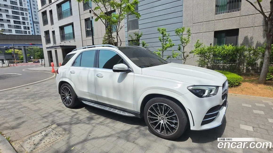 Mercedes-Benz GLE-Class — фото 1
