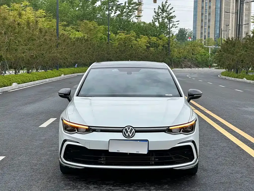 Volkswagen Golf 2022 из CN, фото 10