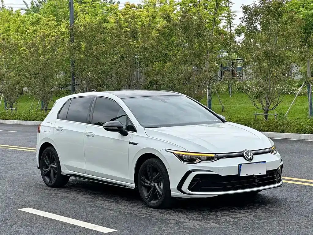 Volkswagen Golf 2022 из CN, фото 8