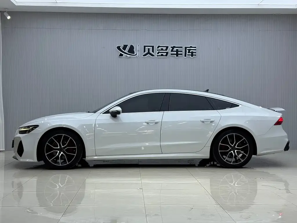 Audi A7 2021 из CN, фото 7