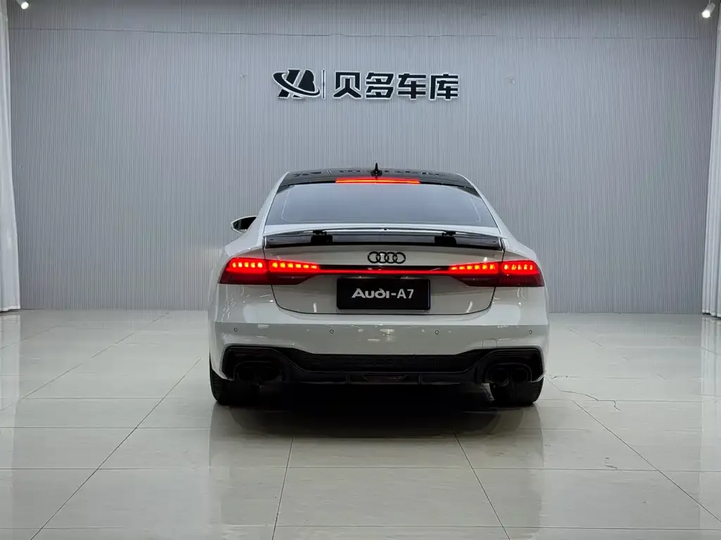 Audi A7 2021 из CN, фото 3