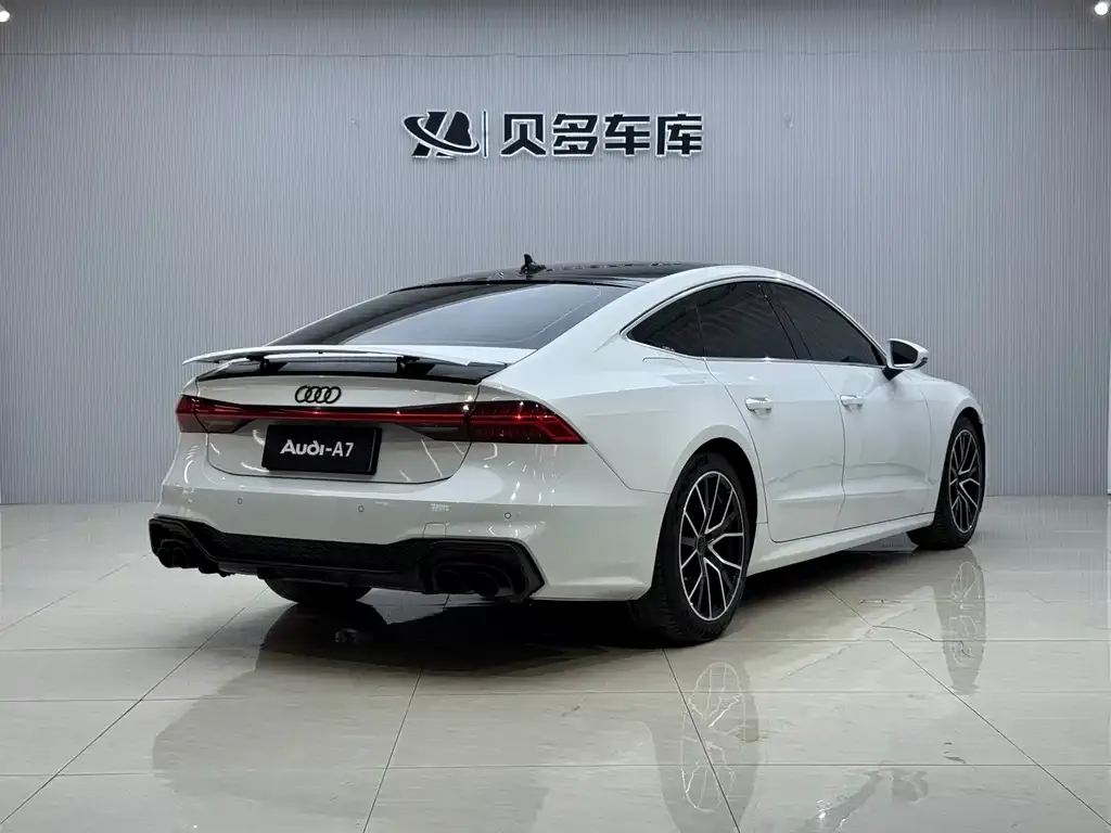 Audi A7 2021 из CN, фото 4