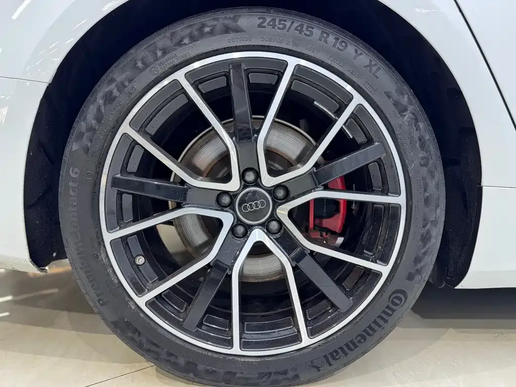 Audi A7 2021 из CN, фото 10